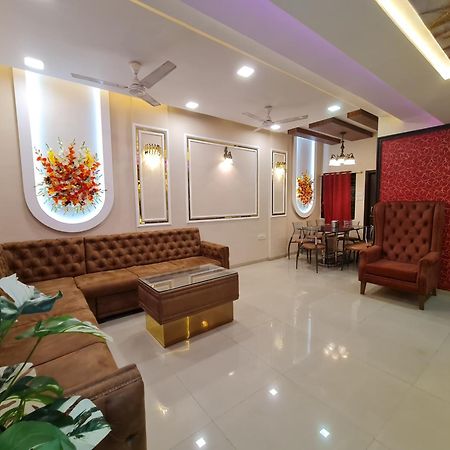 4Bhk Vrindavan Bungalows By Bookmybungalow Lonavala Luaran gambar